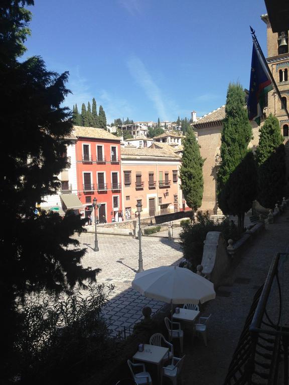 Apn Rio Darro Apartment Granada Bilik gambar